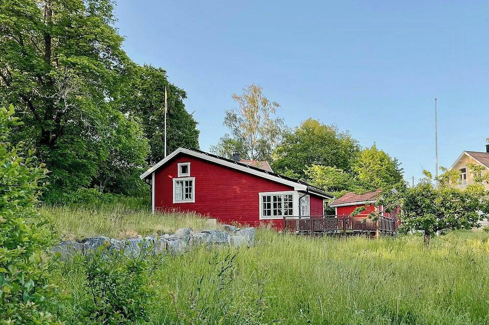 Gästehaus in der Nähe der Fähranlegestelle mit Meerblick in Vaxholm, Stockholmer Schärengarten