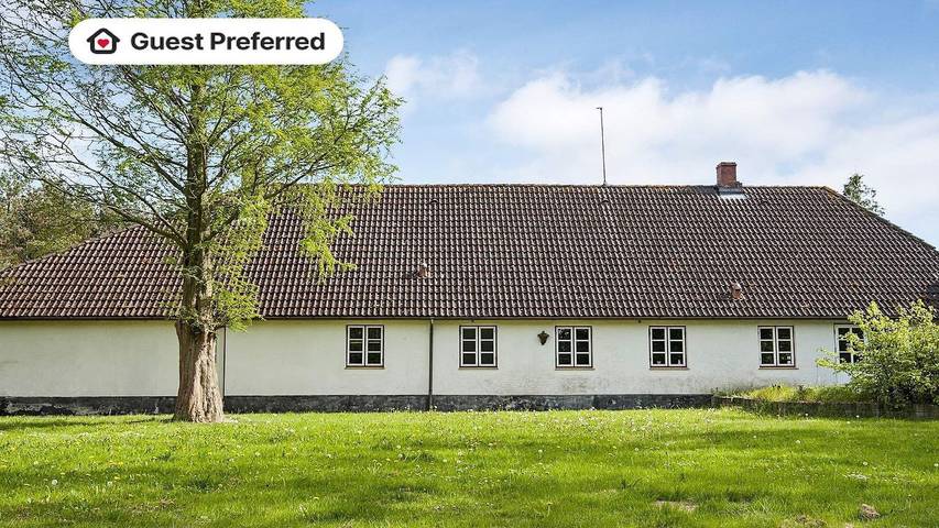 Ferienhaus für 13 Personen, mit Terrasse und Sauna sowie Whirlpool, mit Haustier in Nordborg