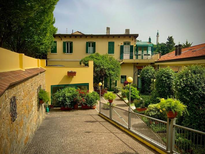 Apartmenthotel für 3 Personen, mit Terrasse und Garten in Triest