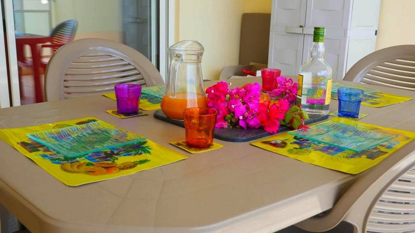 Gîte pour 4 personnes, avec vue et balcon dans Marina du Marin - 3