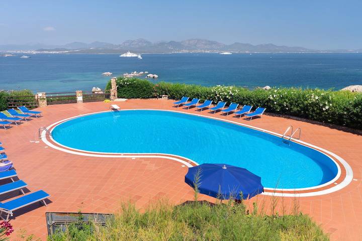 Cały apartament, Apartament wakacyjny dla 6 osób z balkon in Li Cuncheddi, Olbia