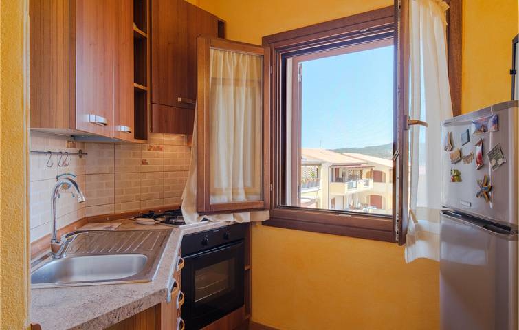 Gîte pour 5 personnes, avec terrasse dans Santa Teresa Gallura - 4