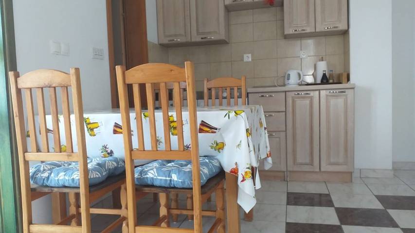 Ferienwohnung für 3 Personen, mit Terrasse in Primosten - 3