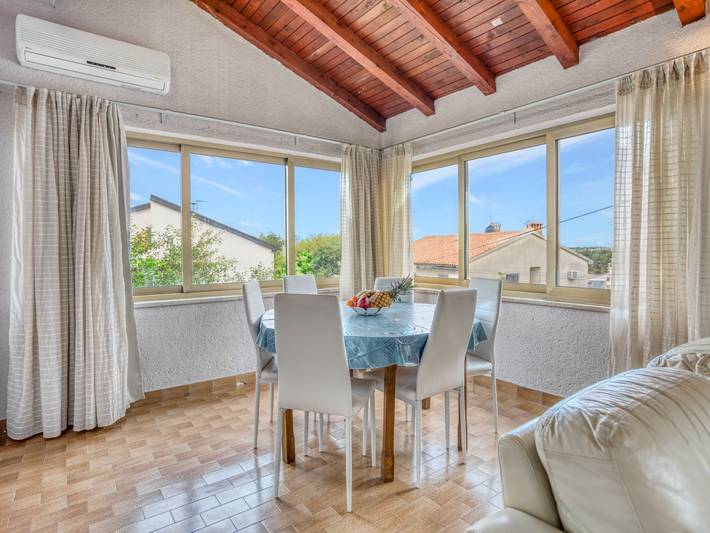 Ferienwohnung für 7 Personen, mit Terrasse und Garten in Poreč - 3