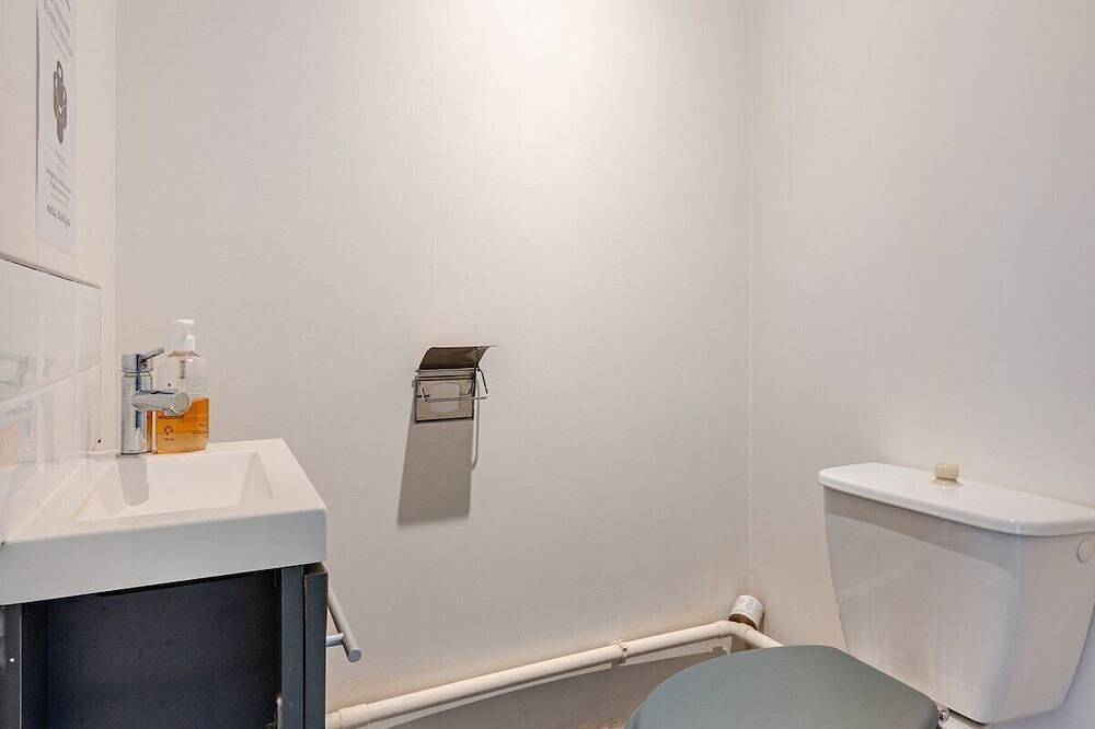 Ganze Wohnung, Apartment-Eigenes Badezimmer in Louvres, Val-d'Oise