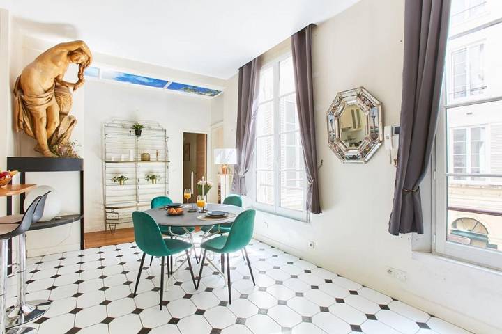Gîte pour 4 personnes dans L'Olympia (Paris)