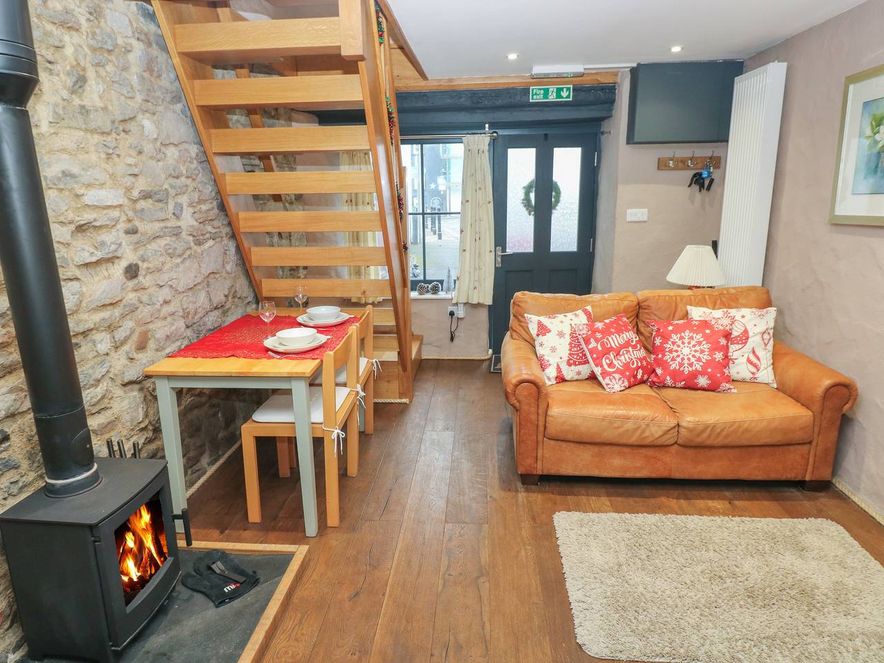 Stable Cottage in Pembroke, Pembrokeshire