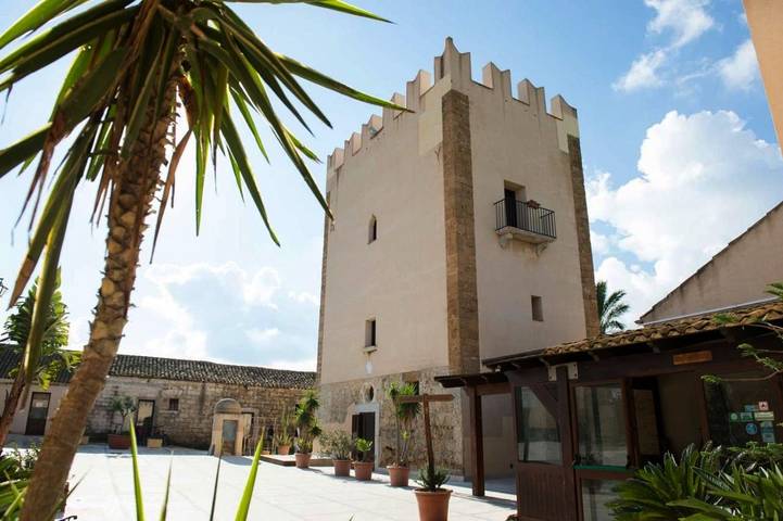 Agriturismo per 4 persone, con giardino e panorama, con animali domestici in Provincia di Trapani