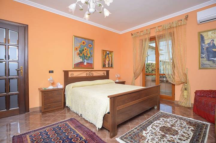 Exklusiv - 20 min Rom, wenige Minuten vom Meer entfernt, Villa mit privatem Pool in Ladispoli, Rom Provinz