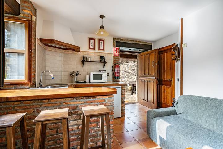 Casa rural para 2 personas, con jardín en Comarca de Oriente - 4