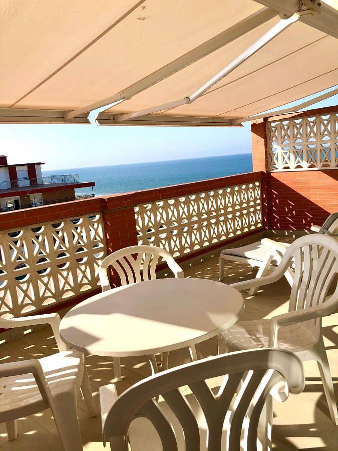 Apartamento inteiro, Ático con vistas al mar in Playa de Punta Umbría, Punta Umbría