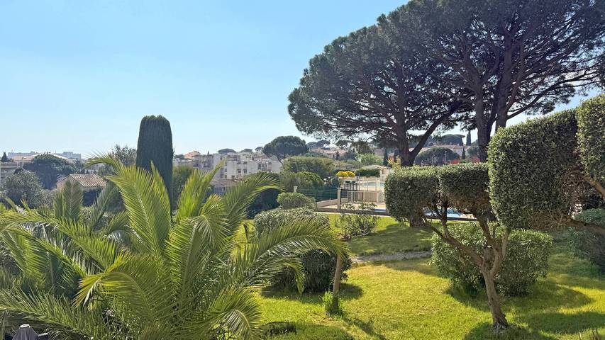 Holiday letting for 6 people, with Terrace and Garden as well as Pool in Sainte-Maxime
