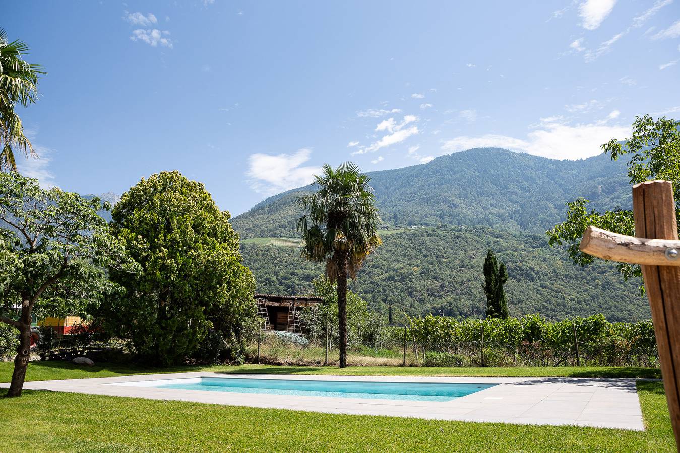 Ganze Wohnung, Ferienwohnung "Torgglbauer 5" mit Bergblick, Gemeinschaftspool & Wlan in Meran, Sarntaler Alpen