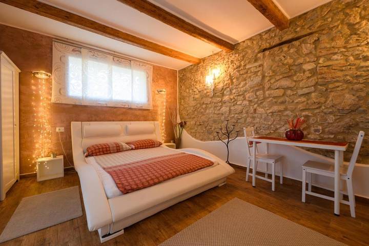 Appartement de vacances pour 2 personnes, avec jardin ainsi que balcon et vue