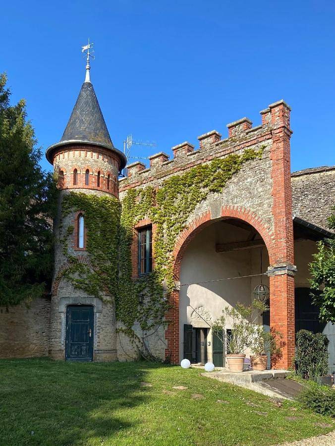 Location de vacances pour 2 personnes, avec Terrasse ainsi que Jardin et Vue à Aloxe-Corton