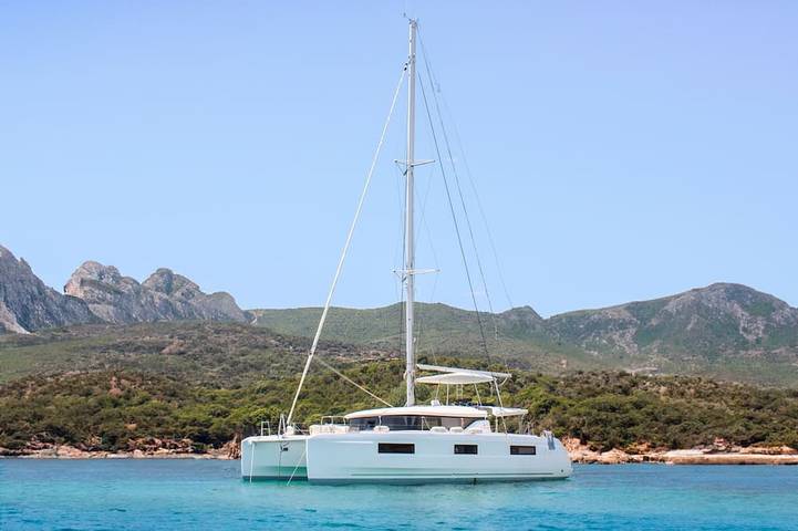 Péniche pour 8 personnes en Corse