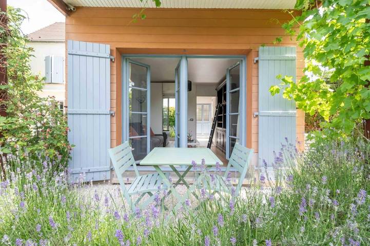 Maison d’hôte pour 2 personnes, avec jardin et vue dans Marne-la-Vallée