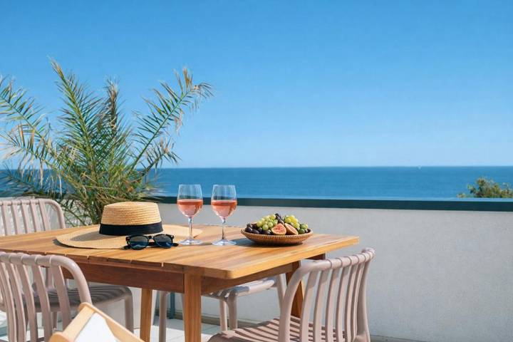 Holiday rental for 7 people, with Balcony and Terrace as well as Garden and View in Jard-sur-Mer