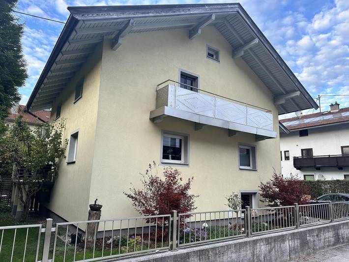 Ferienwohnung für 8 Personen, mit Balkon und Terrasse sowie Garten in Radfeld