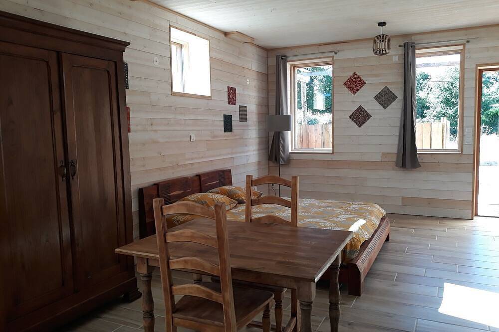 Entire apartment, Studio des Pêchers in Saint-Dolay, Vannes region