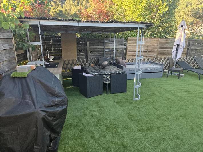 Gîte pour 6 personnes, avec vue ainsi que jardin et piscine à Gémenos - 2