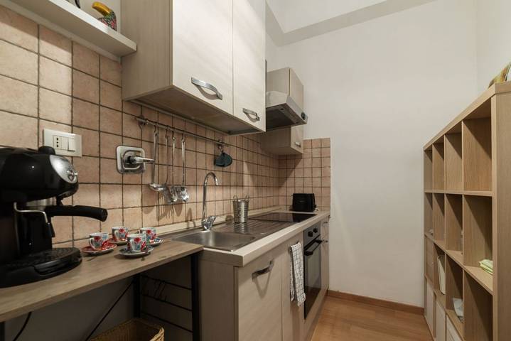 Ganze Wohnung, Ramni 2 Rm (2) Vk in Rom, Rom Provinz