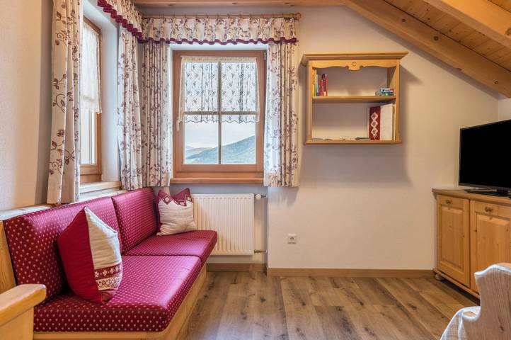Ferienwohnung für 6 Personen, mit Balkon und Garten in Olang - 4