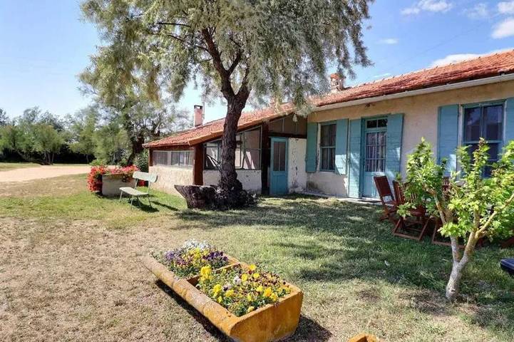 Ferienhaus für 5 Personen, mit Garten und Pool, mit Haustier