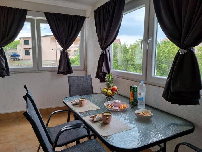 Ferienwohnung für 3 Personen, mit Garten und Ausblick sowie Kinderpool in Karlobag - 4