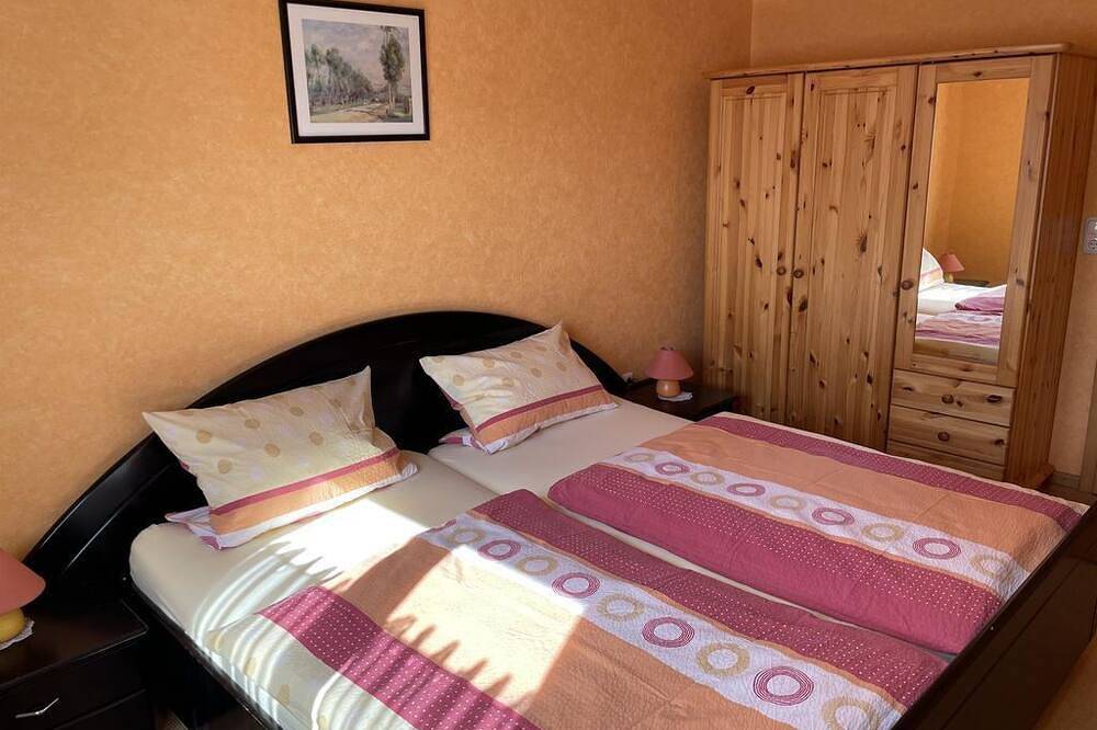 Ganze Wohnung, Ferienwohnung Kettern - 4-Bettwohnung Hochgewächs in Klüsserath, Moseleifel