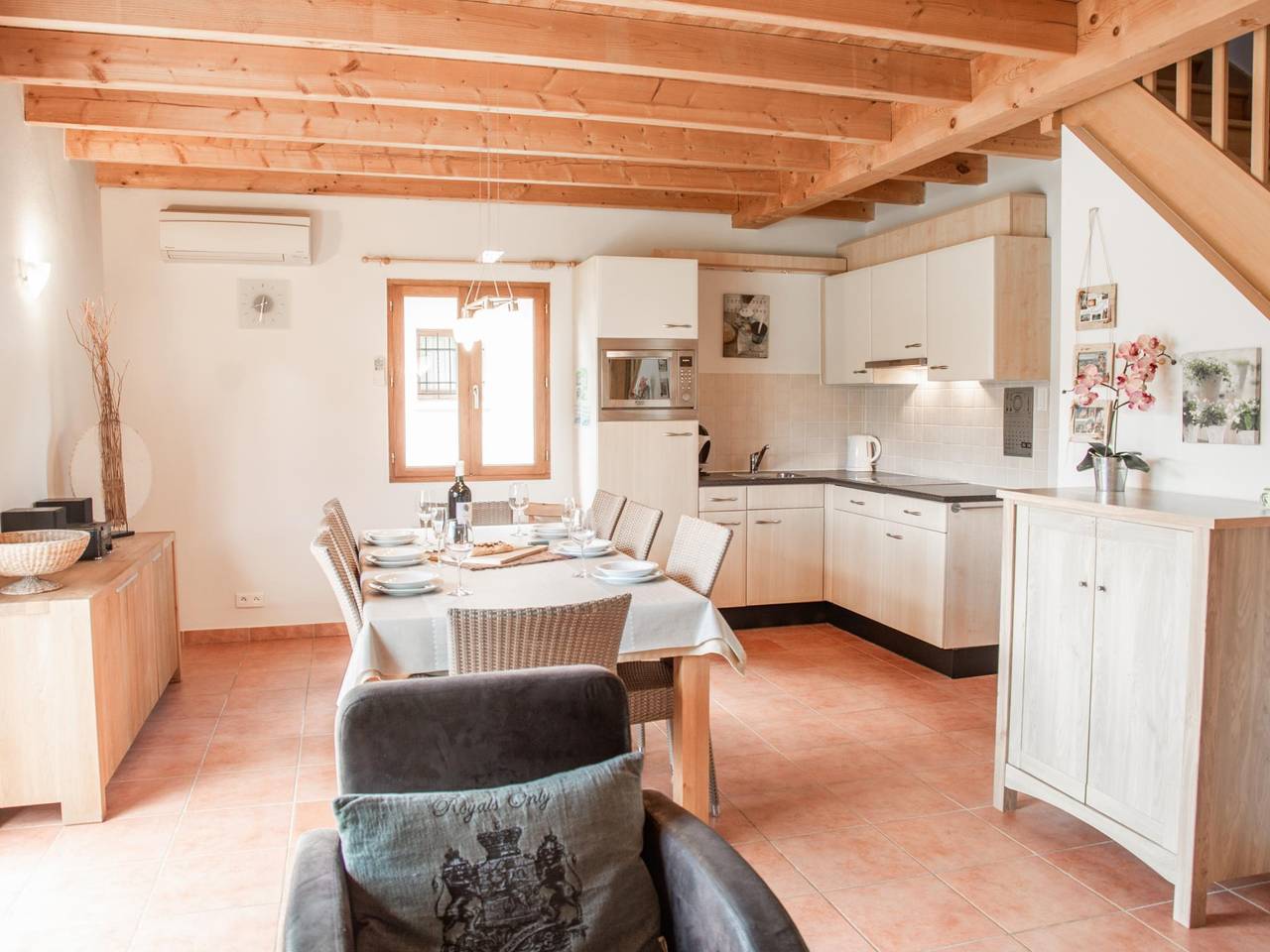 Schönes Haus im Ferienpark mit Schwimmbad
 in Lacapelle-Marival, Lot