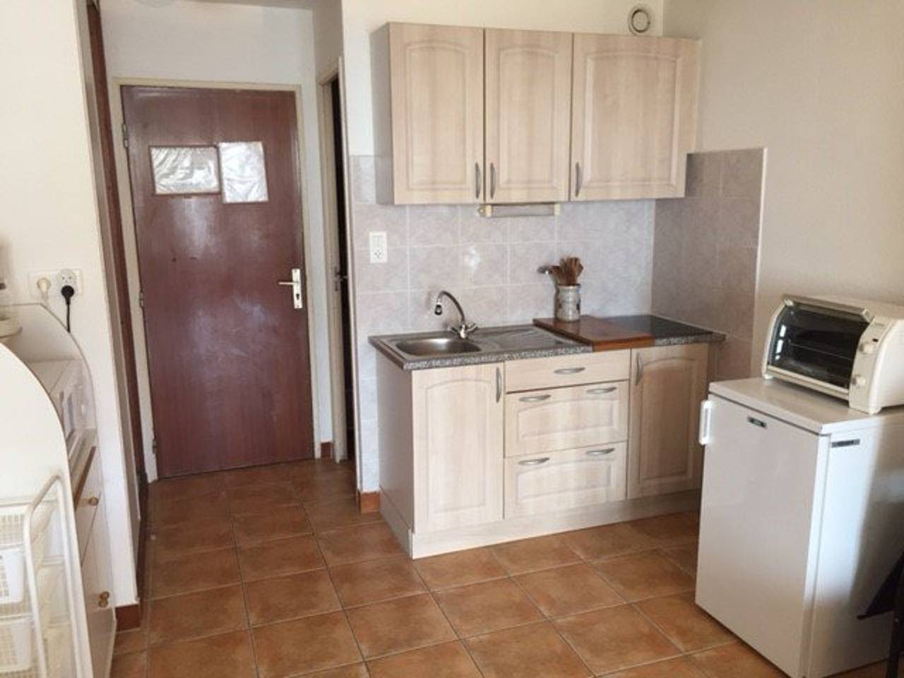 Estudio entero, Estudio tranquilo 4 pers cerca de la playa, aparcamiento privado in Le Barcarès, Côte d'Améthyste