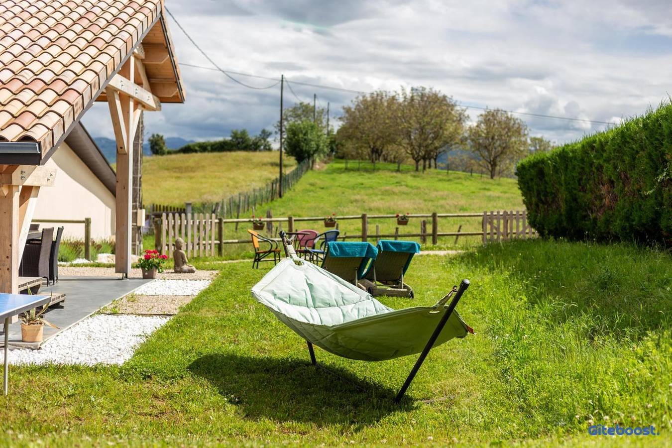 Le Val des Sens in Chatte (bateau), Isère