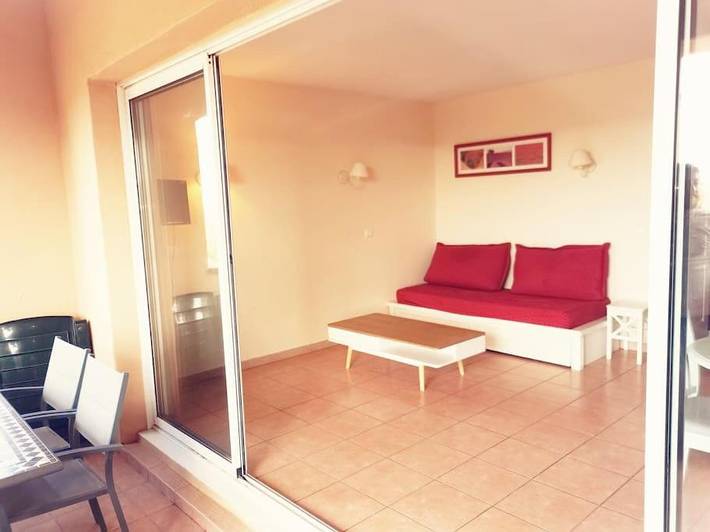 Appartement de vacances pour 6 personnes, avec terrasse ainsi que piscine et vue