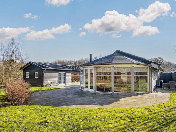Ferienhaus für 5 Personen, mit Terrasse und Garten in Kvie Sø