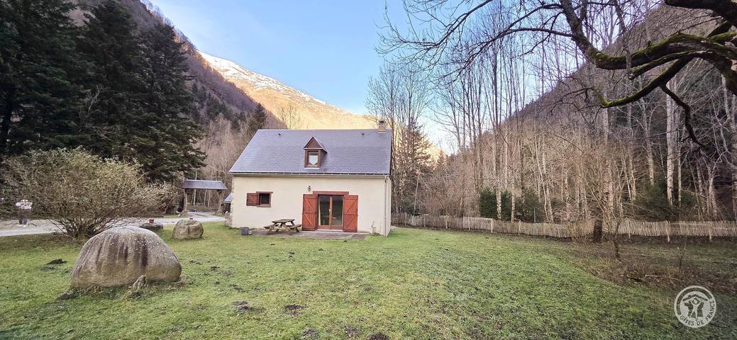 Gîte pour 6 personnes, avec terrasse à Aragnouet