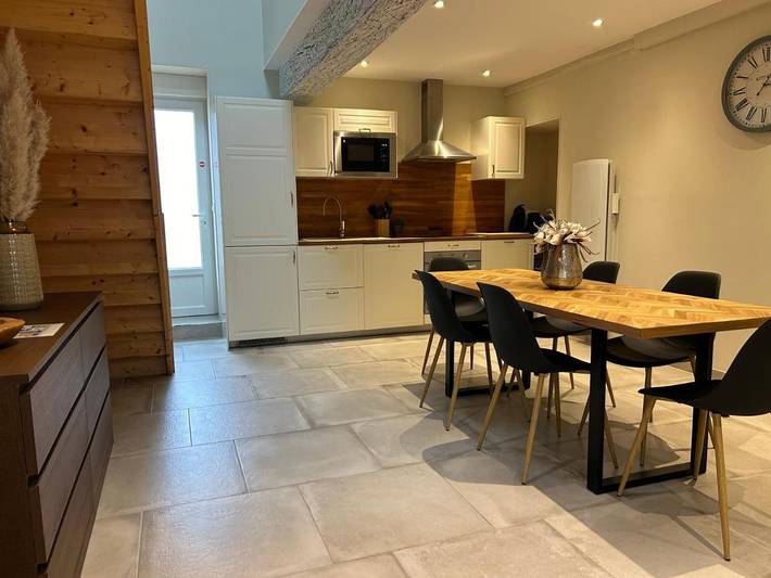 Location de vacances pour 7 personnes, avec terrasse et vue à Bligny-lès-Beaune