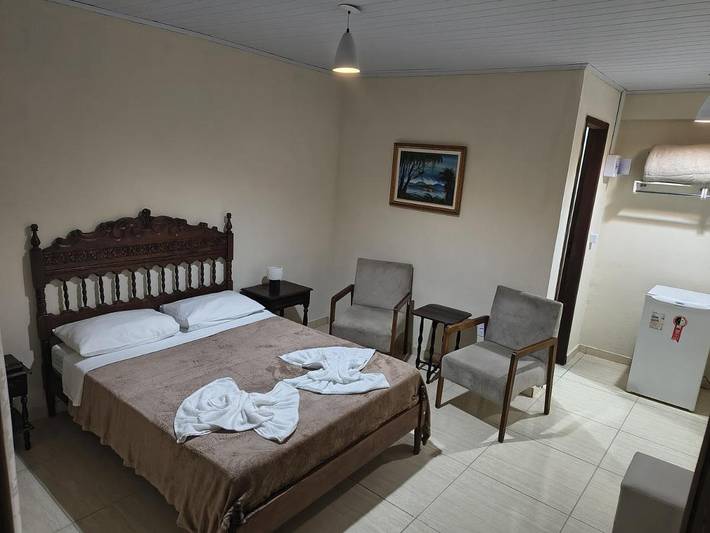 Pousadas para 3 pessoas, com piscina e balcão em Paty do Alferes
