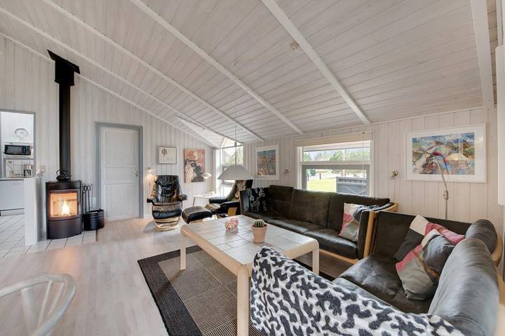 Ferienhaus mit Meerblick für 6 Personen, mit Terrasse und Balkon/Terrasse sowie Sauna, mit Haustier in Henne Strand - 2