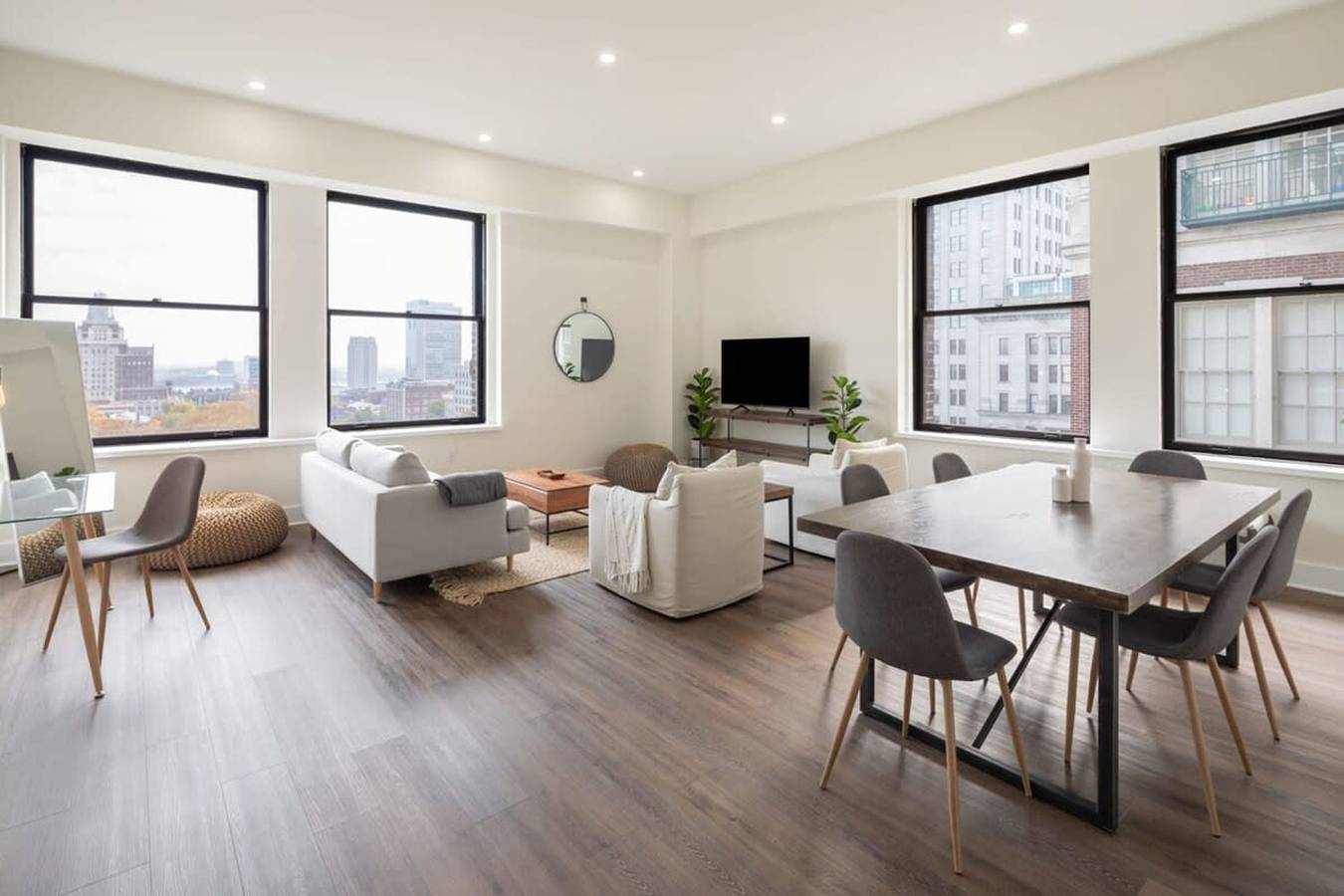 Apartamento entero, Sosuite   Corner 3Br Apt w Park View  W D  Gym in Filadelfia, Pensilvania
