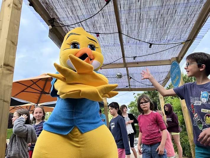 Camping pour 5 personnes, avec terrasse et piscine en Indre-et-Loire - 4