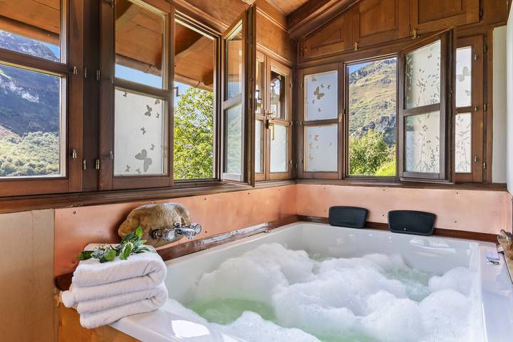 Chalet para 2 personas, con Jacuzzi y Jardín en Comarca de Oriente - 3