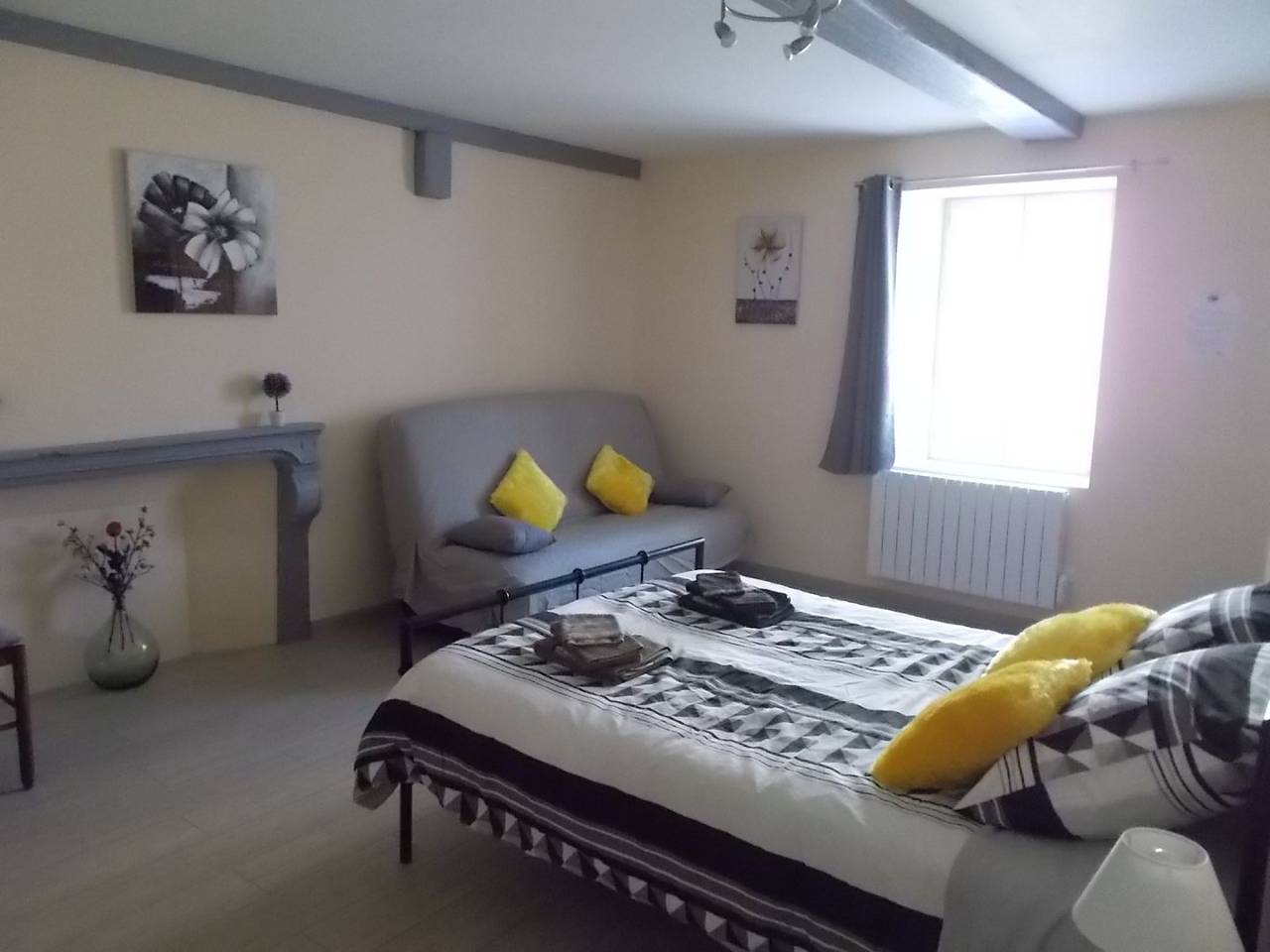 Chambres d'hôtes l'Epinette - Torchefelon - Chambre Le Vercors in Torchefelon, Région de La Tour-du-Pin