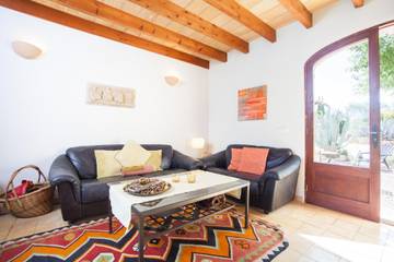 Villa in Costitx, Mallorca Inselmitte für 4 