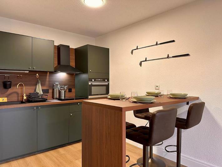 Gîte pour 4 personnes, avec balcon ainsi que vue et piscine à Juvignac - 3
