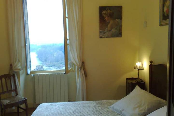 Location de vacances pour 2 personnes, avec terrasse à Beynac-et-Cazenac - 2