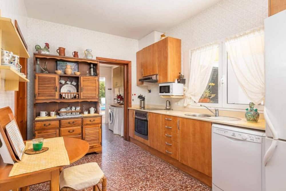 Holiday Home 'St Tomas Rustic V Pool Beachside' with Sea View, Private Pool and Wi-Fi in Santo Tomas, Menorca