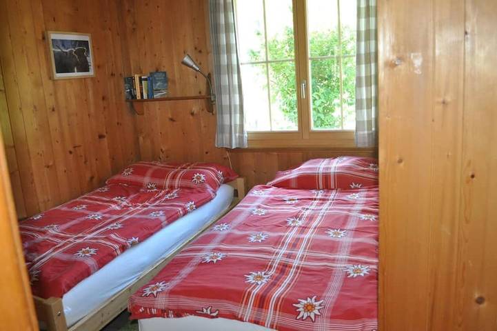 Appartement entier, Andrea Appartement/Fewo, Dusche oder Bad, Wc, 3 Schlafräume 4-Zimmerhaus in Lenk im Simmental, Lenk