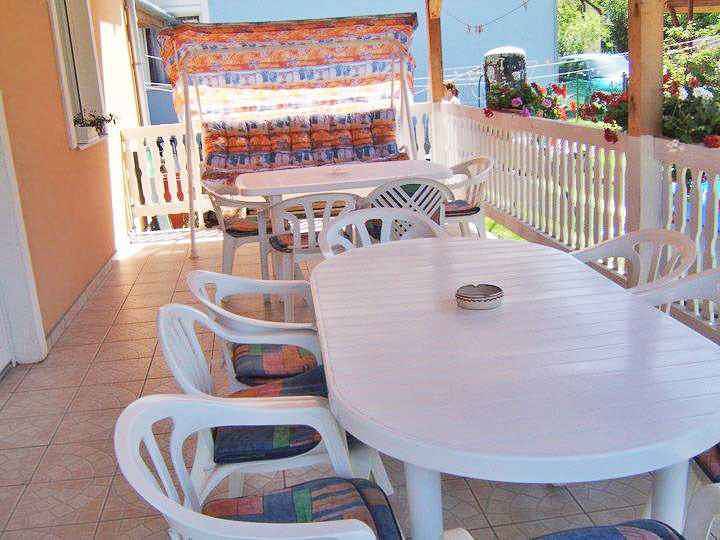 Ferienhaus mit Pool, Klimaanlage und Wlan  in Balatonmariafürdö, Plattensee Südufer