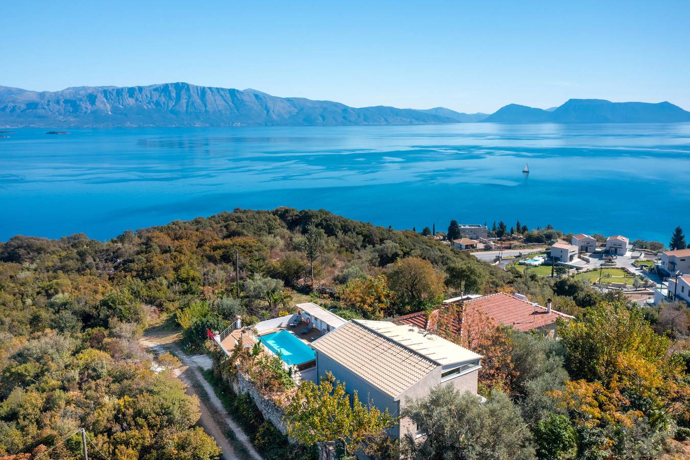 Villa for 6 People in Nikiana, Alexandros